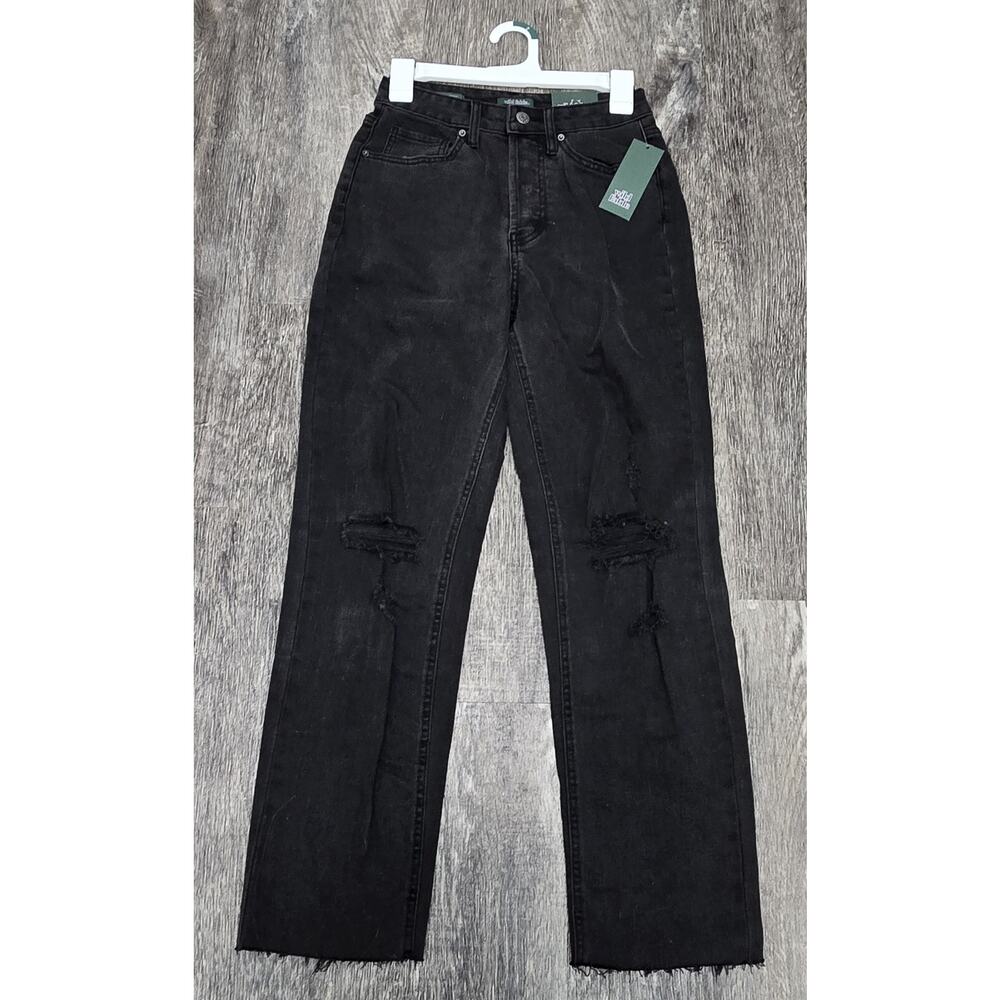 NEW Juniors Sz 2 Wild Fable High Rise Slim Straight Distressed Black Jeans CUTE!